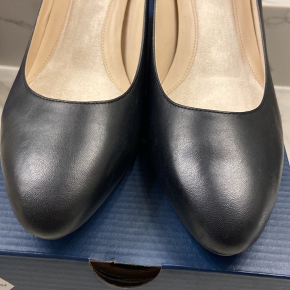 Cole Haan black leather wedges - Picture 5 of 5